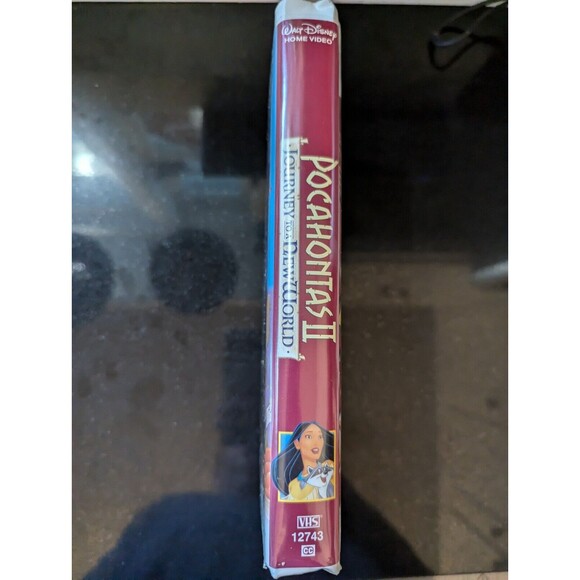 WALT DISNEY POCAHONTAS 2  II JOURNEY TO A NEW WORLD VHS MOVIE CLAMSHELL - Picture 2 of 10
